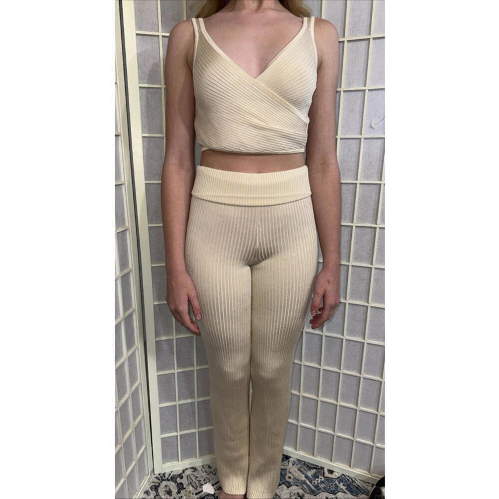 Significant Other Cream Ribbed City Chic Minimalist Classy‎ 2 Piece Set Small